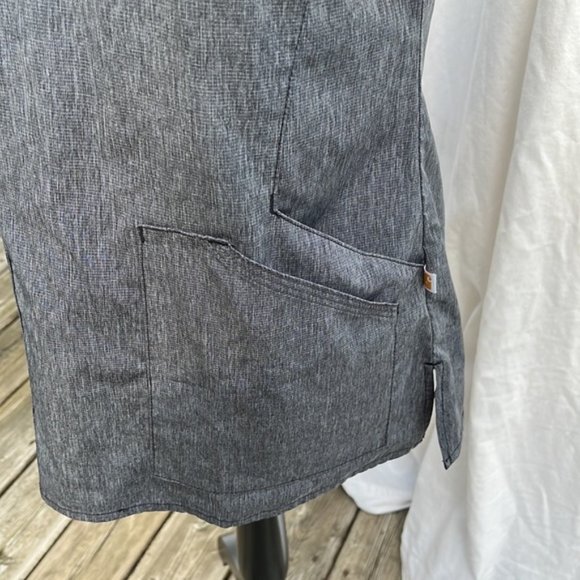 CARHARTT WOMEN'S MULTI-POCKET V-NECK SCRUB TOP - CHARCOAL Size XS - Picture 2 of 8